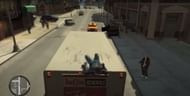 Niko falling off a truck in GTA 4 (Image via Youtube/Danilo Oliveira)